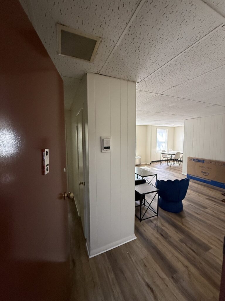 1108 E Genesee St Apt 105 photo 4