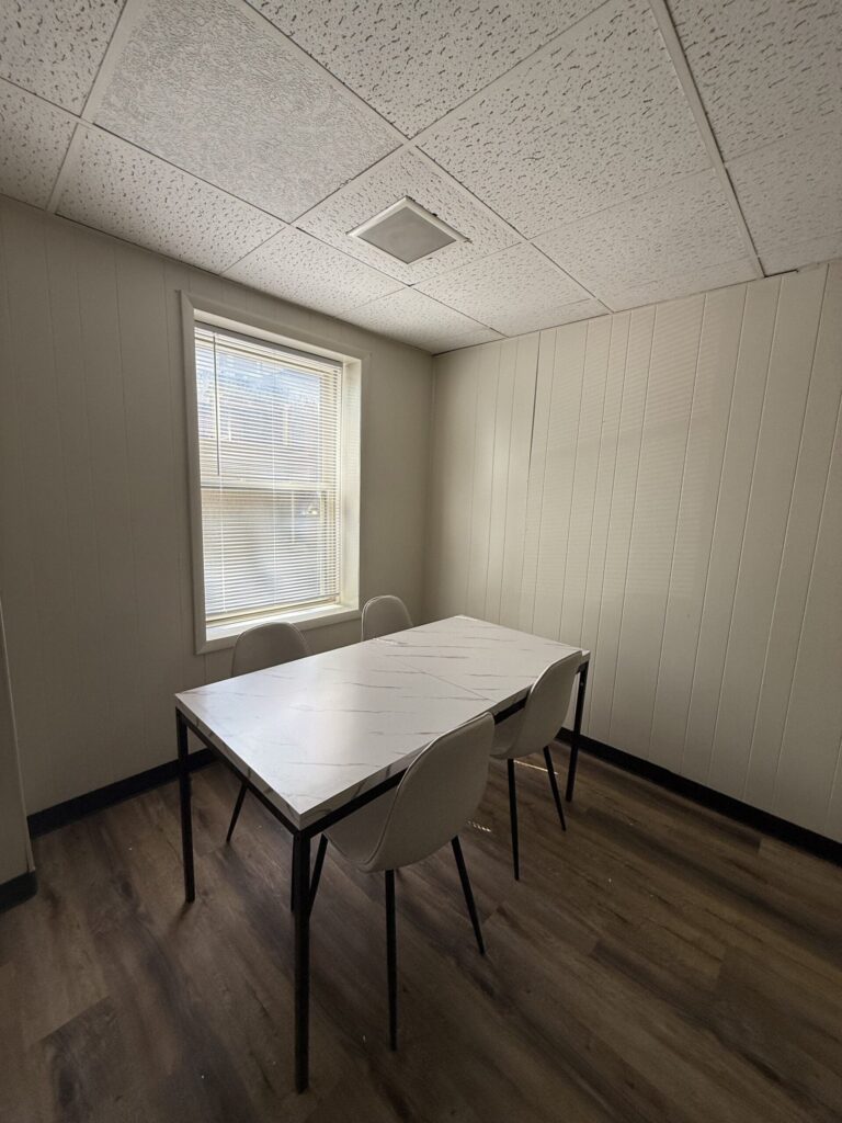 1108 E Genesee St Apt 105 photo 9