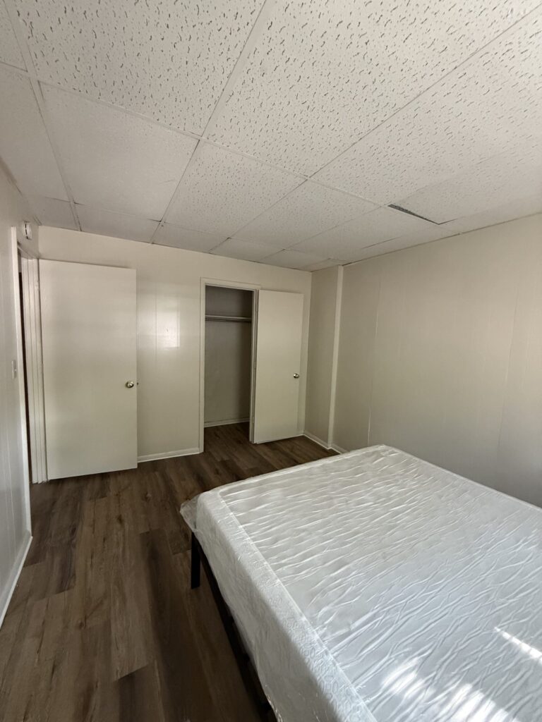 1108 E Genesee St Apt 105 photo 17