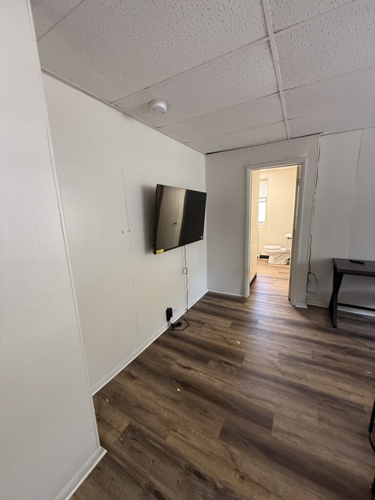 1108 E Genesee St Apt 110 photo 10