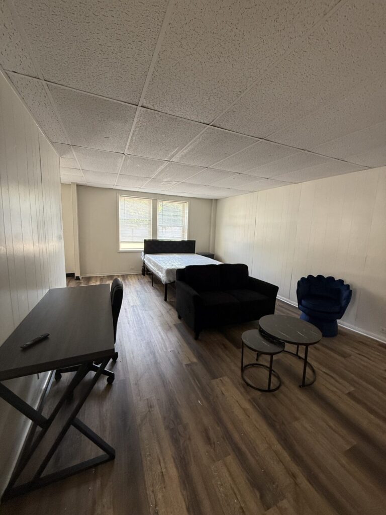 1108 E Genesee St Apt 110 photo 9