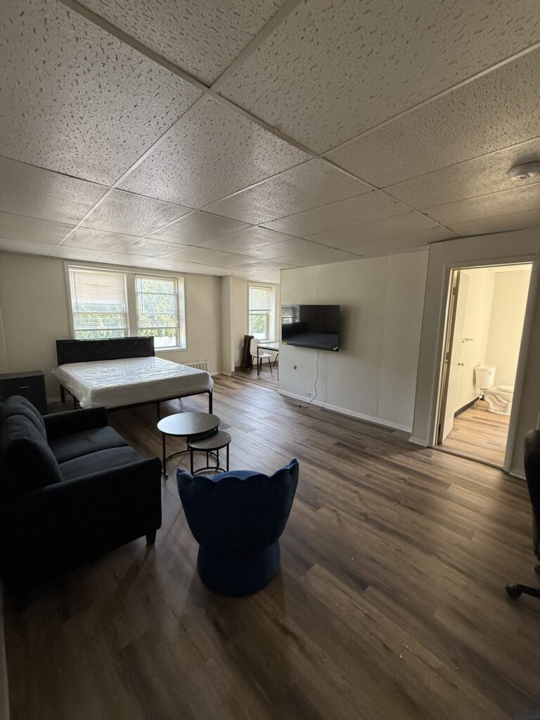 1108 E Genesee St Apt 209 photo 5