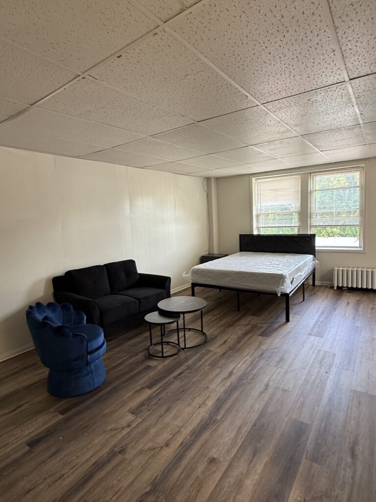 1108 E Genesee St Apt 209 photo 6
