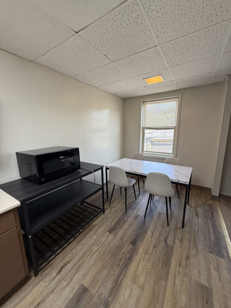1108 E Genesee St Apt 306 photo 14