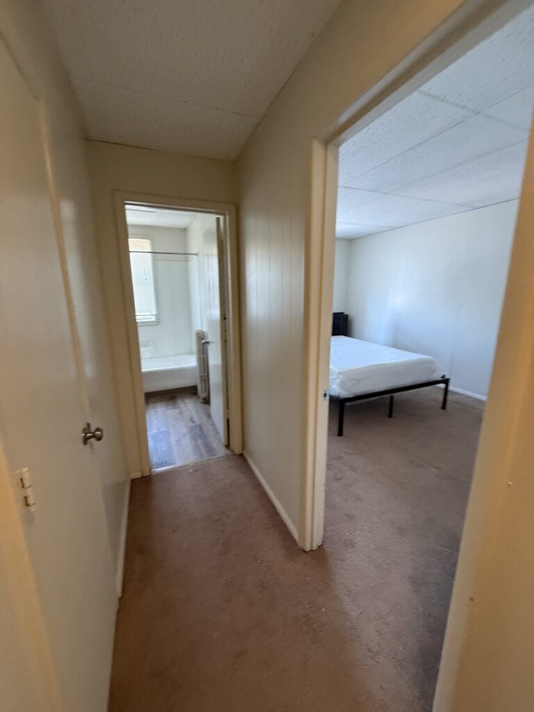 1108 E Genesee St Apt 306 photo 16