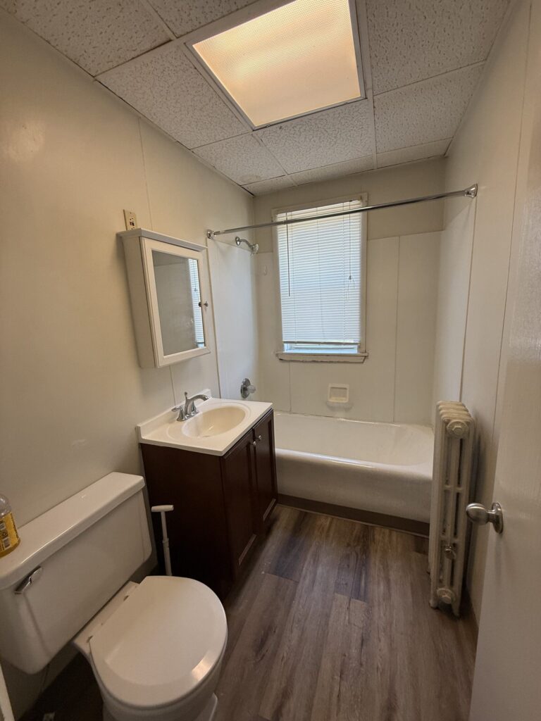 1108 E Genesee St Apt 306 photo 20