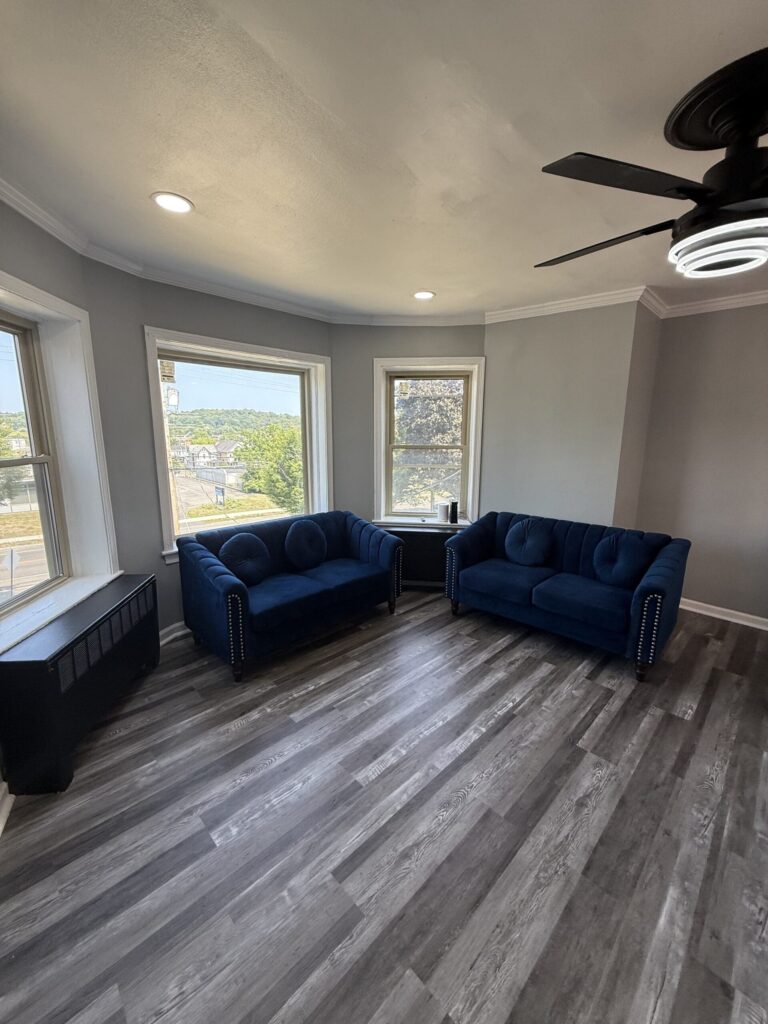 1114 E Genesee St Apt 8 photo 9