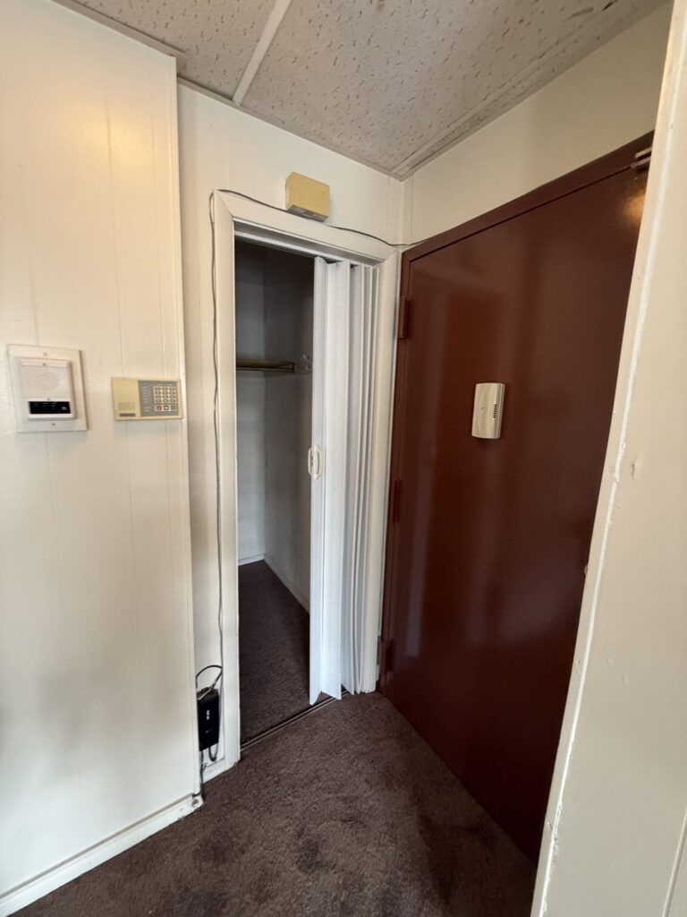 1108 E Genesee St Apt 309 photo 7