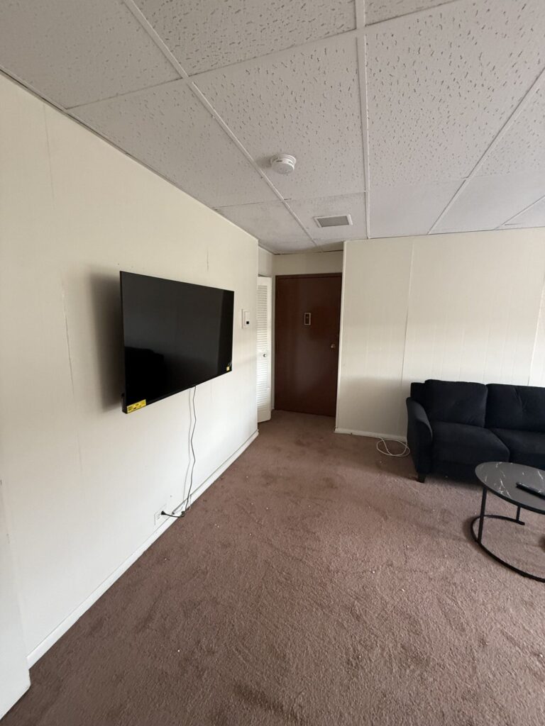 1108 E Genesee St Apt 409 photo 8