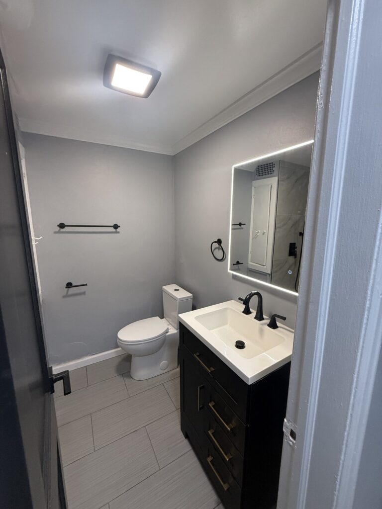 1114 E Genesee St Apt 2 photo 7