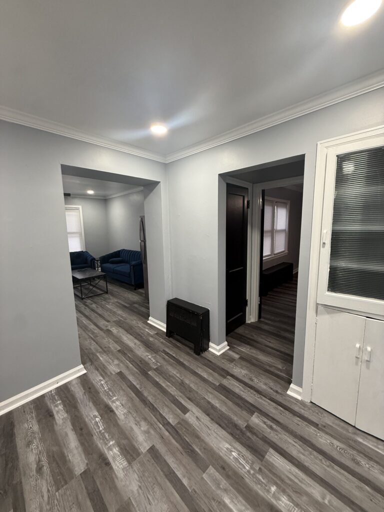 1114 E Genesee St Apt 2 photo 11