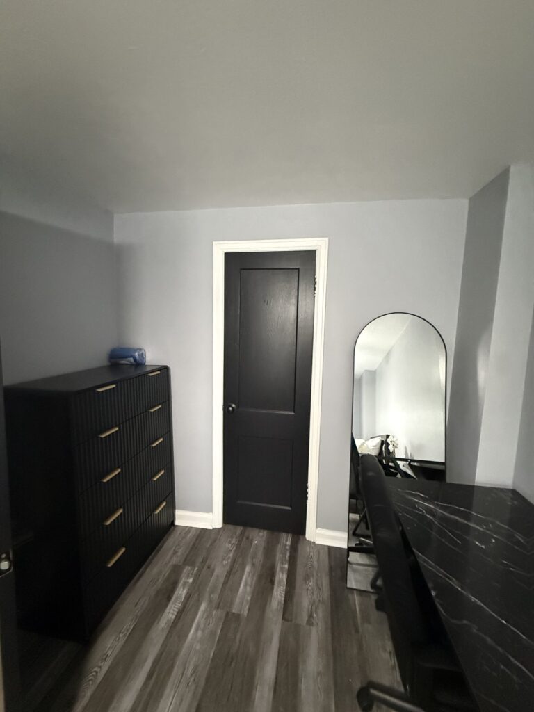 1114 E Genesee St Apt 10 photo 24