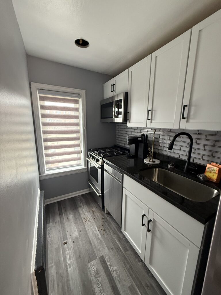 1114 E Genesee St Apt 10 photo 27