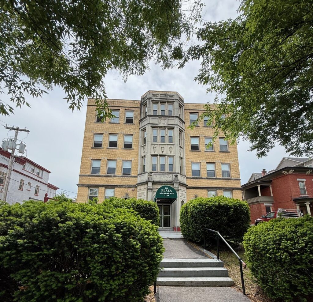 1108 E Genesee St Apt 408 photo 2