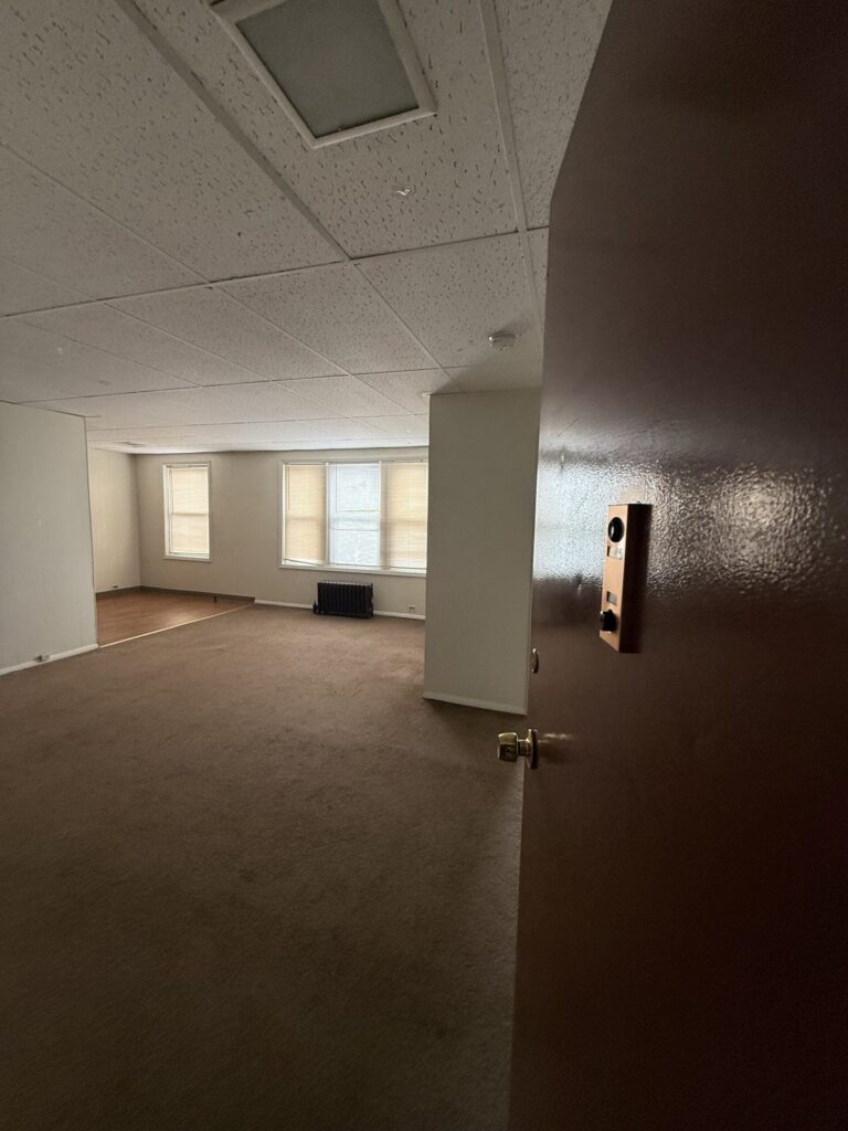 1108 E Genesee St Apt 108 photo 4