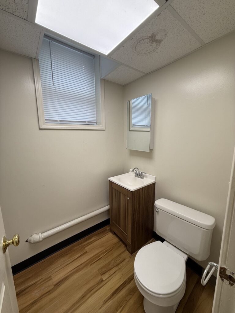 1108 E Genesee St Apt B1 photo 15