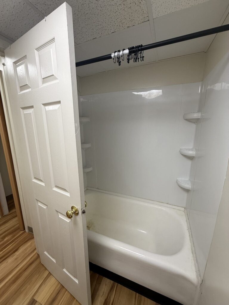 1108 E Genesee St Apt B1 photo 14