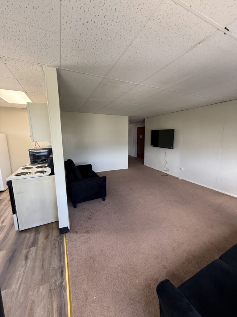1108 E Genesee St Apt 202 photo 9