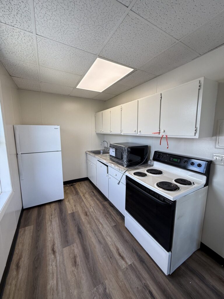 1108 E Genesee St Apt 202 photo 12