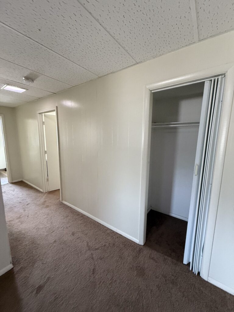 1108 E Genesee St Apt 202 photo 14
