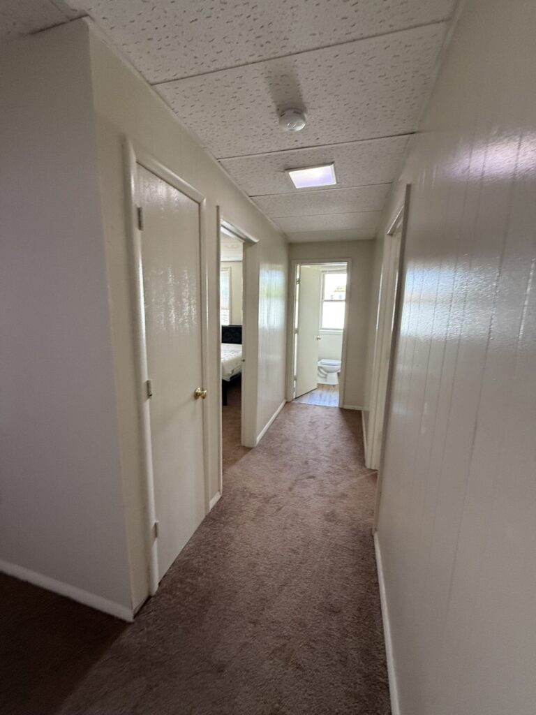 1108 E Genesee St Apt 202 photo 15