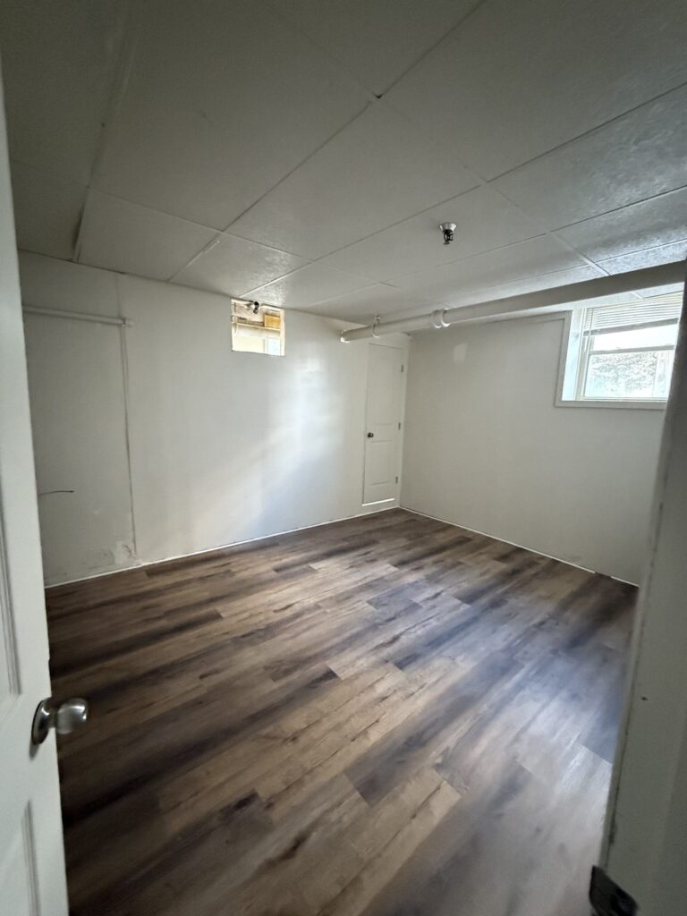 1108 E Genesee St Apt B2 photo 10