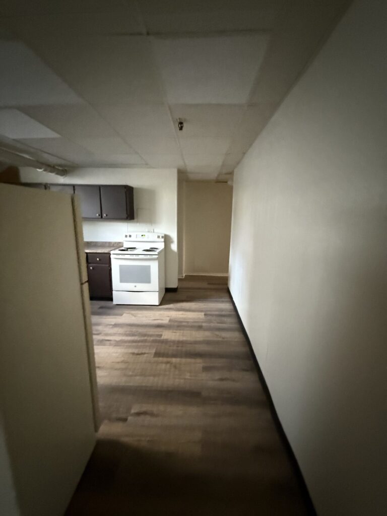 1108 E Genesee St Apt B2 photo 13
