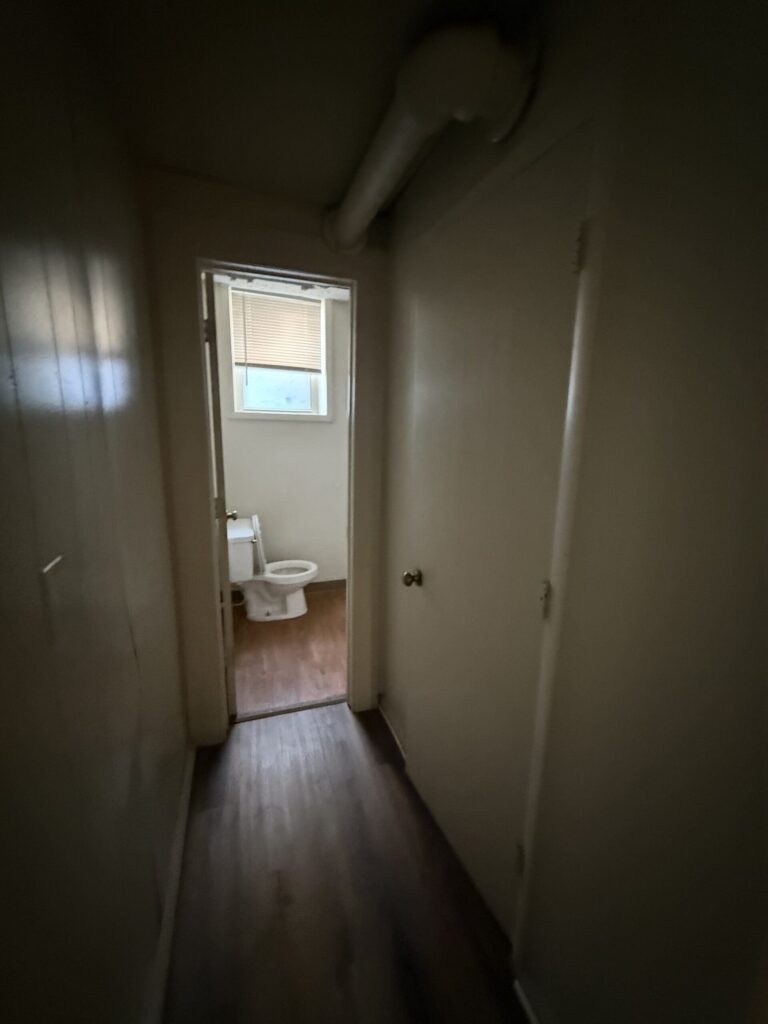 1108 E Genesee St Apt B2 photo 14