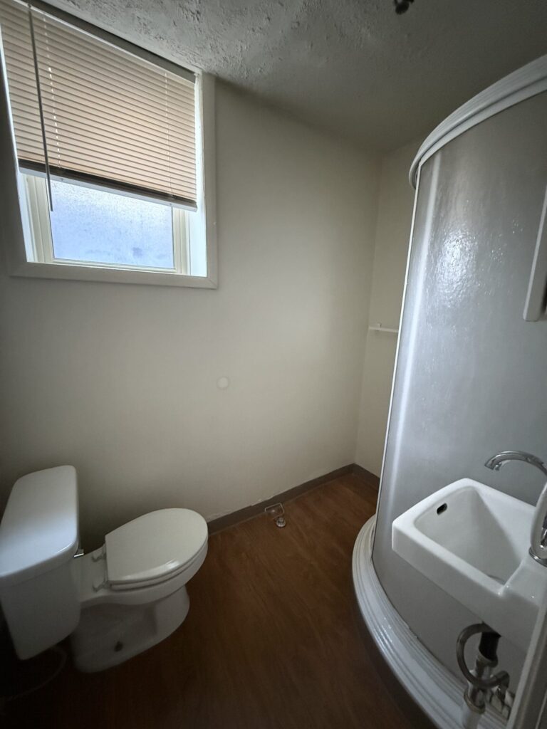 1108 E Genesee St Apt B2 photo 15
