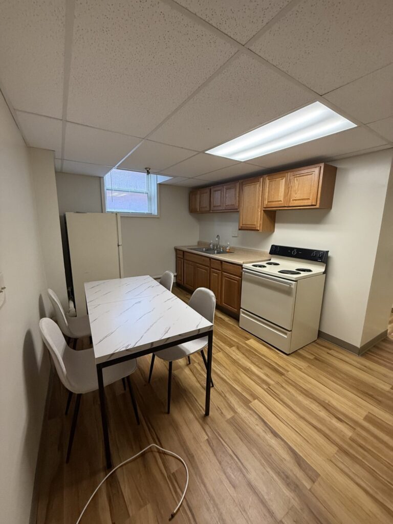1108 E Genesee St Apt B1 photo 5