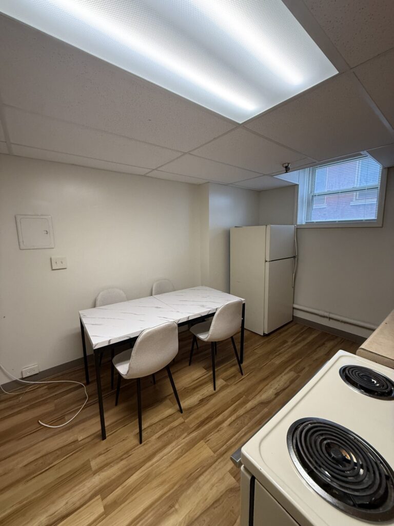 1108 E Genesee St Apt B1 photo 6