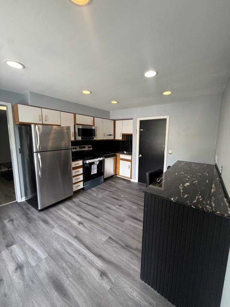 430 Columbus Ave Apt 4 photo 10
