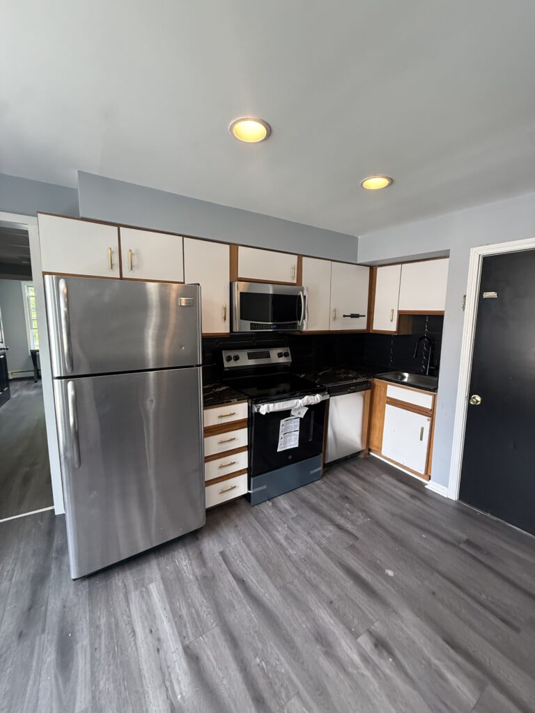 430 Columbus Ave Apt 4 photo 11