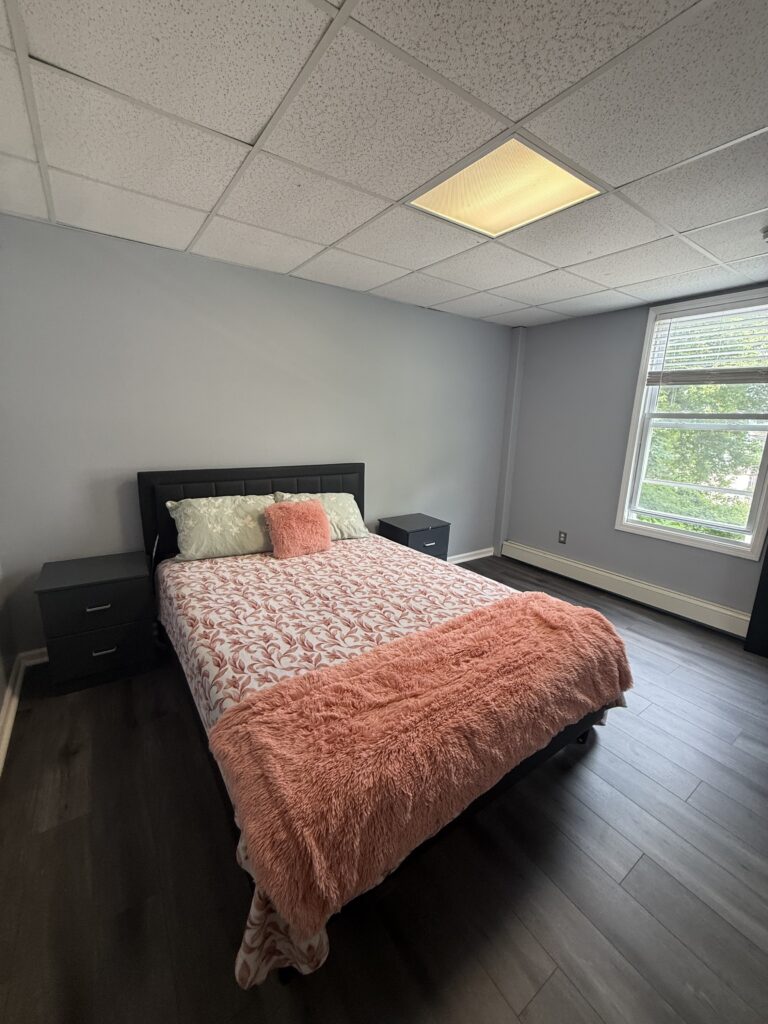 430 Columbus Ave Apt 4 photo 16