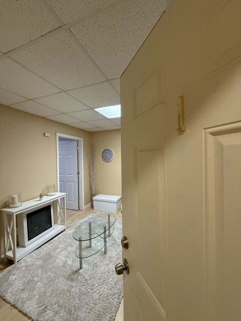 430 Columbus Ave Apt 5 photo 4