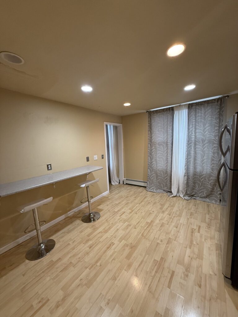 430 Columbus Ave Apt 4 photo 9