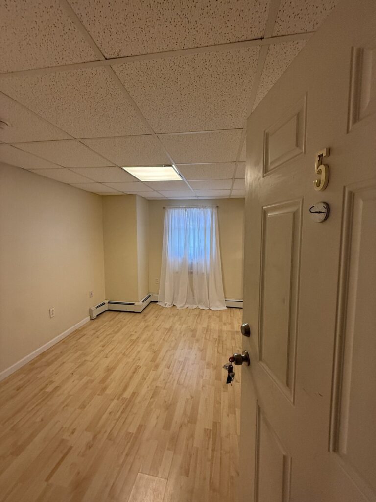 430 Columbus Ave Apt 3 photo 4
